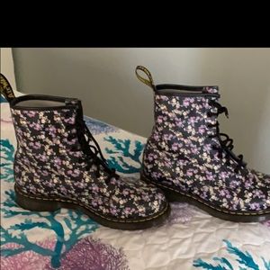 NWOT Floral Dr. Martens